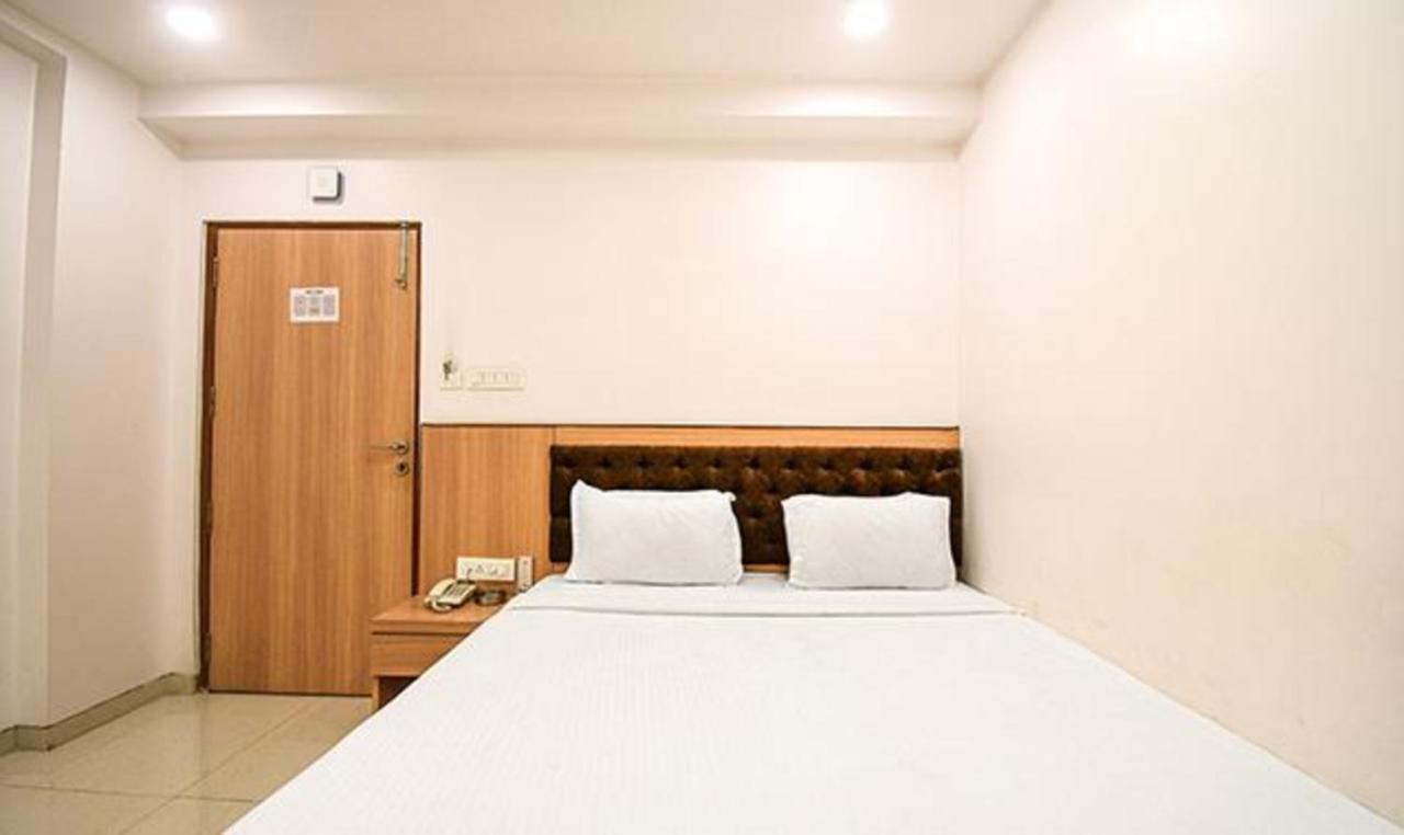 Fabhotel Stay Inn International - Nr Sealdah Station Calcutá Exterior foto