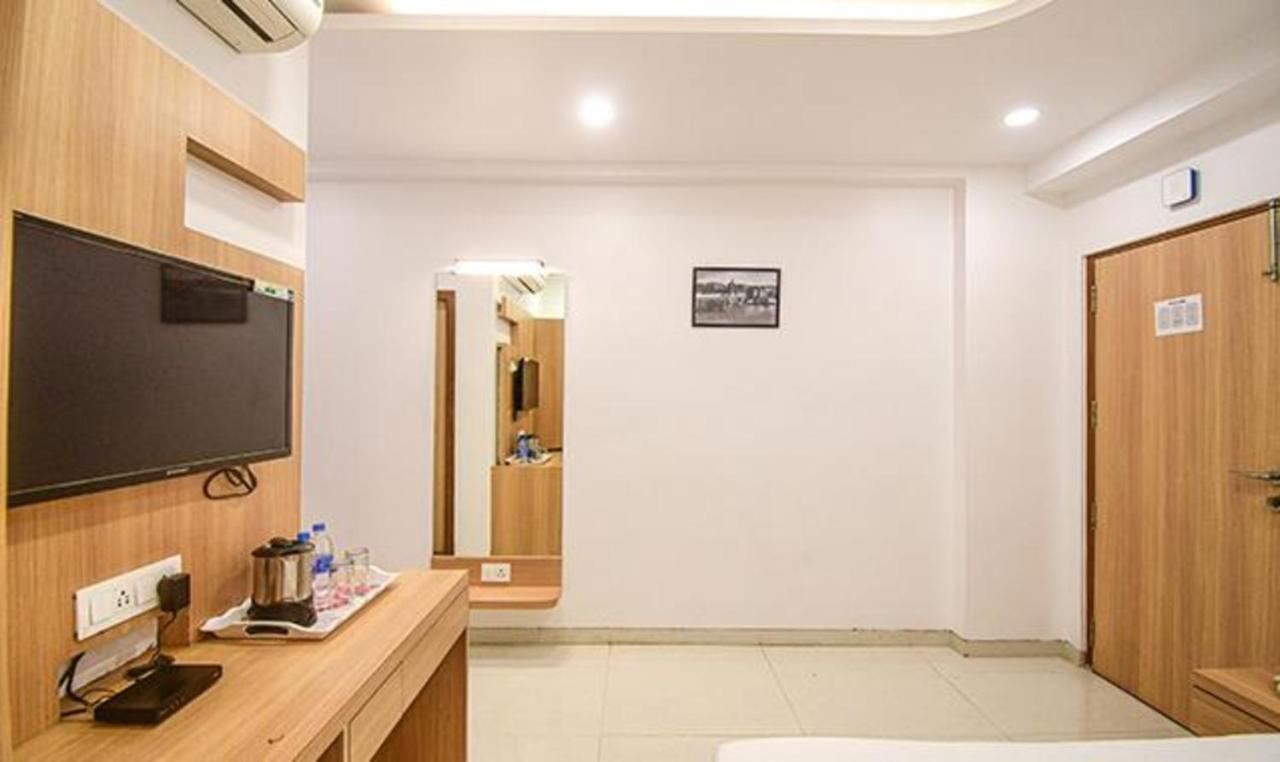 Fabhotel Stay Inn International - Nr Sealdah Station Calcutá Exterior foto
