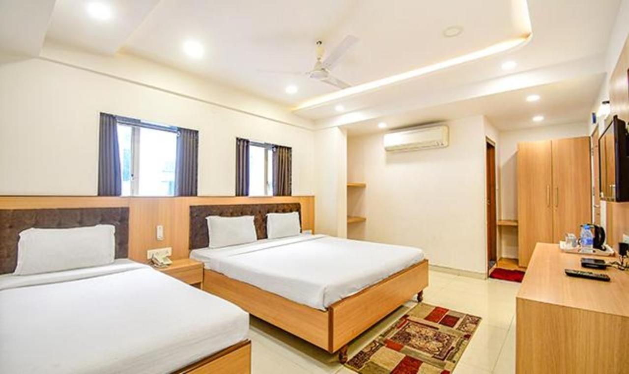 Fabhotel Stay Inn International - Nr Sealdah Station Calcutá Exterior foto