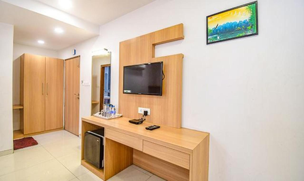 Fabhotel Stay Inn International - Nr Sealdah Station Calcutá Exterior foto